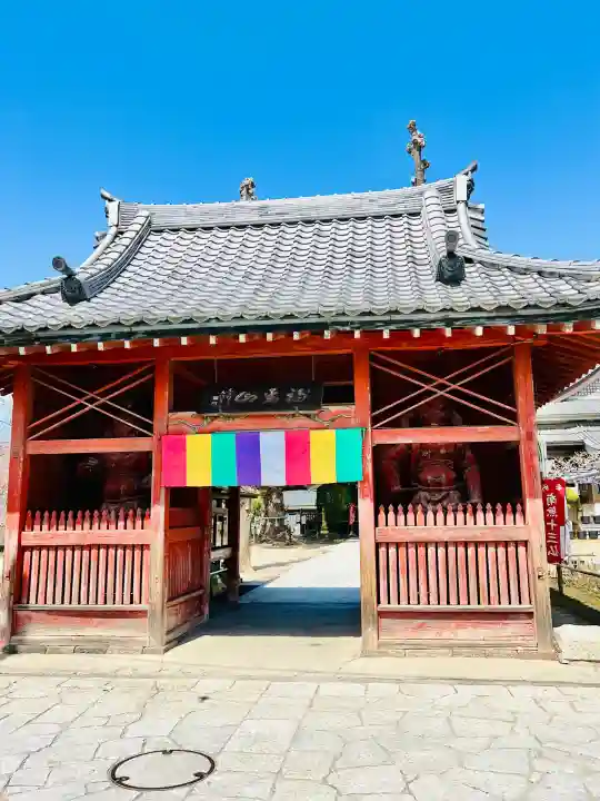 龍泉寺(足利厄除大師)の{uncategorized: "未分類", other: "その他", undefined: "問題あり", building: "その他建物", grave: "お墓", sacred_gate: "鳥居", guardian: "狛犬", statue: "像", buddha: "仏像", history: "歴史", nature: "自然", garden: "庭園", animal: "動物", pagoda: "塔", temizu: "手水舎", mountain_gate: "山門・神門", sanctuary: "本殿・本堂", subordinate: "末社・摂社", art: "芸術", scenery: "景色", jizo: "地蔵", ema: "絵馬", goshuin: "御朱印", omikuji: "おみくじ", items: "授与品その他", amulet: "お守り", goshuincho: "御朱印帳", eats: "食事", festival: "お祭り", votive_dance: "神楽", shichigosan: "七五三参", wedding: "結婚式", experience: "体験その他", initially: "初詣", around: "周辺", anti_infection: "感染症対策"}