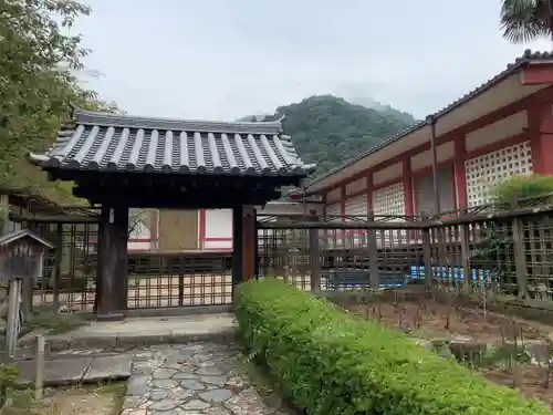 長谷寺の山門・神門