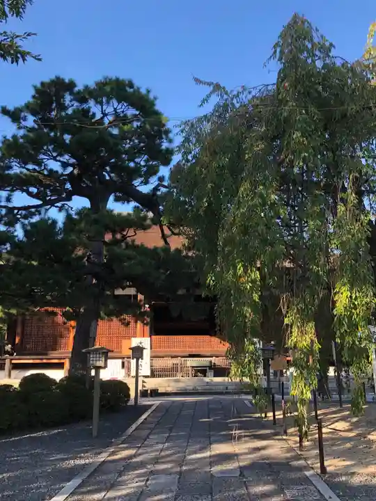 大報恩寺(千本釈迦堂)の本殿・本堂