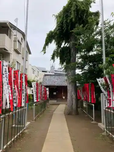 出世稲荷神社の{uncategorized: "未分類", other: "その他", undefined: "問題あり", building: "その他建物", grave: "お墓", sacred_gate: "鳥居", guardian: "狛犬", statue: "像", buddha: "仏像", history: "歴史", nature: "自然", garden: "庭園", animal: "動物", pagoda: "塔", temizu: "手水舎", mountain_gate: "山門・神門", sanctuary: "本殿・本堂", subordinate: "末社・摂社", art: "芸術", scenery: "景色", jizo: "地蔵", ema: "絵馬", goshuin: "御朱印", omikuji: "おみくじ", items: "授与品その他", amulet: "お守り", goshuincho: "御朱印帳", eats: "食事", festival: "お祭り", votive_dance: "神楽", shichigosan: "七五三参", wedding: "結婚式", experience: "体験その他", initially: "初詣", around: "周辺", anti_infection: "感染症対策"}