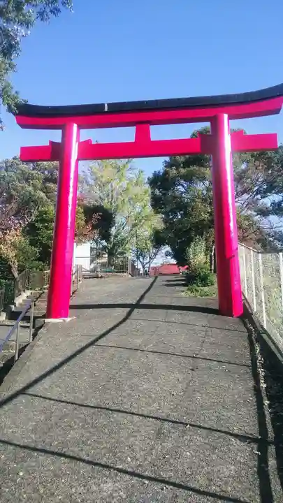 (芝生)浅間神社の鳥居