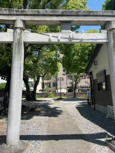 橘樹神社の{uncategorized: "未分類", other: "その他", undefined: "問題あり", building: "その他建物", grave: "お墓", sacred_gate: "鳥居", guardian: "狛犬", statue: "像", buddha: "仏像", history: "歴史", nature: "自然", garden: "庭園", animal: "動物", pagoda: "塔", temizu: "手水舎", mountain_gate: "山門・神門", sanctuary: "本殿・本堂", subordinate: "末社・摂社", art: "芸術", scenery: "景色", jizo: "地蔵", ema: "絵馬", goshuin: "御朱印", omikuji: "おみくじ", items: "授与品その他", amulet: "お守り", goshuincho: "御朱印帳", eats: "食事", festival: "お祭り", votive_dance: "神楽", shichigosan: "七五三参", wedding: "結婚式", experience: "体験その他", initially: "初詣", around: "周辺", anti_infection: "感染症対策"}