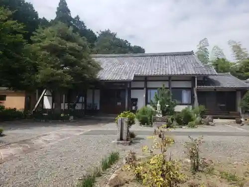 報恩寺の本殿