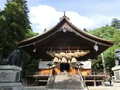 諏訪大社下社秋宮の本殿・本堂