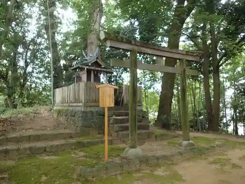 神坐日向神社（大神神社摂社）の鳥居