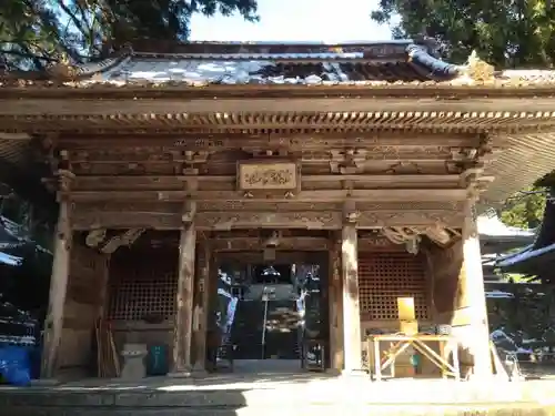 明石寺の山門