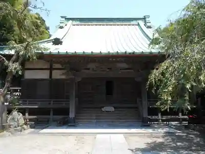 法勝寺の本殿・本堂