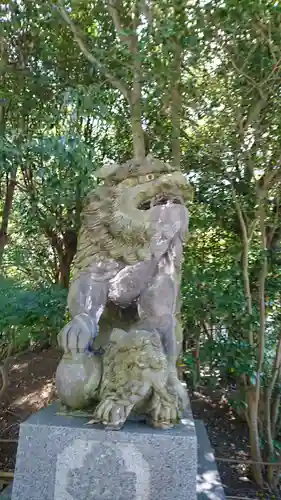 本渡諏訪神社の狛犬