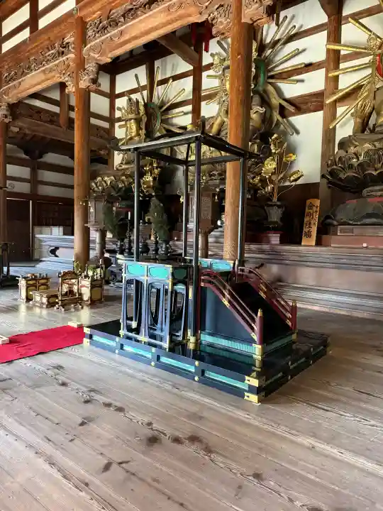 根来寺の{uncategorized: "未分類", other: "その他", undefined: "問題あり", building: "その他建物", grave: "お墓", sacred_gate: "鳥居", guardian: "狛犬", statue: "像", buddha: "仏像", history: "歴史", nature: "自然", garden: "庭園", animal: "動物", pagoda: "塔", temizu: "手水舎", mountain_gate: "山門・神門", sanctuary: "本殿・本堂", subordinate: "末社・摂社", art: "芸術", scenery: "景色", jizo: "地蔵", ema: "絵馬", goshuin: "御朱印", omikuji: "おみくじ", items: "授与品その他", amulet: "お守り", goshuincho: "御朱印帳", eats: "食事", festival: "お祭り", votive_dance: "神楽", shichigosan: "七五三参", wedding: "結婚式", experience: "体験その他", initially: "初詣", around: "周辺", anti_infection: "感染症対策"}