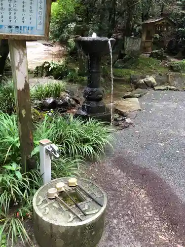 美奈宜神社の手水舎