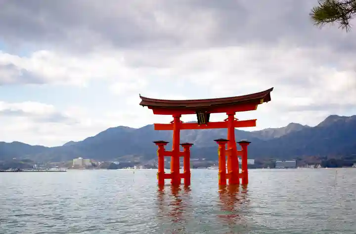 厳島神社(広島県)