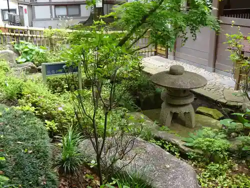 師岡熊野神社の庭園