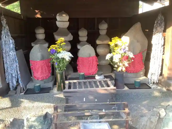 夜泣き地蔵の本殿・本堂