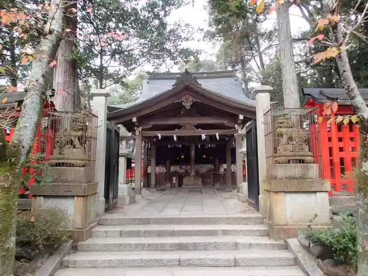 三宅八幡宮の本殿・本堂