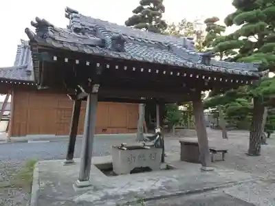 無量壽寺の手水舎
