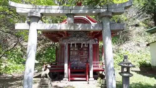 忍路神社の末社・摂社