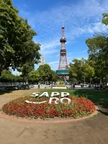 さっぽろテレビ父さん神社の庭園