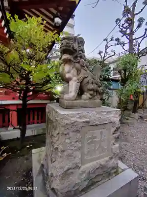 秋葉神社の狛犬