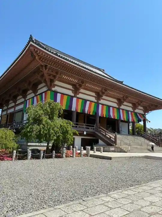 西新井大師総持寺の{uncategorized: "未分類", other: "その他", undefined: "問題あり", building: "その他建物", grave: "お墓", sacred_gate: "鳥居", guardian: "狛犬", statue: "像", buddha: "仏像", history: "歴史", nature: "自然", garden: "庭園", animal: "動物", pagoda: "塔", temizu: "手水舎", mountain_gate: "山門・神門", sanctuary: "本殿・本堂", subordinate: "末社・摂社", art: "芸術", scenery: "景色", jizo: "地蔵", ema: "絵馬", goshuin: "御朱印", omikuji: "おみくじ", items: "授与品その他", amulet: "お守り", goshuincho: "御朱印帳", eats: "食事", festival: "お祭り", votive_dance: "神楽", shichigosan: "七五三参", wedding: "結婚式", experience: "体験その他", initially: "初詣", around: "周辺", anti_infection: "感染症対策"}