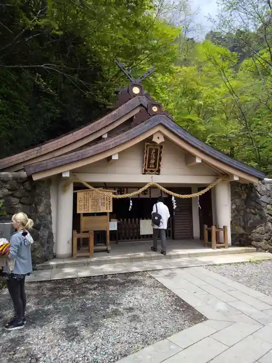 戸隠神社奥社の本殿・本堂
