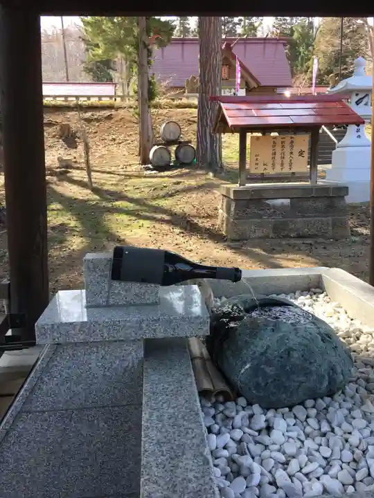 仁木神社の手水舎