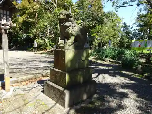 島穴神社の狛犬