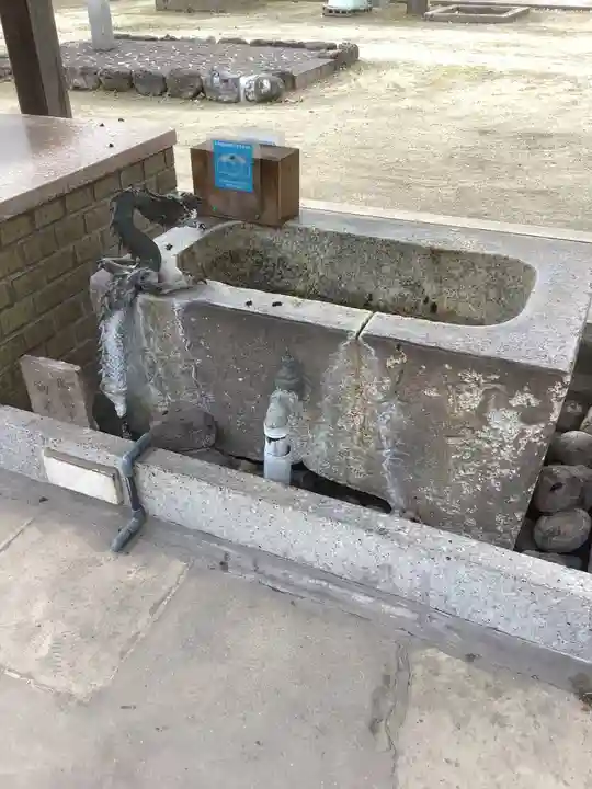 稲荷明神の手水舎