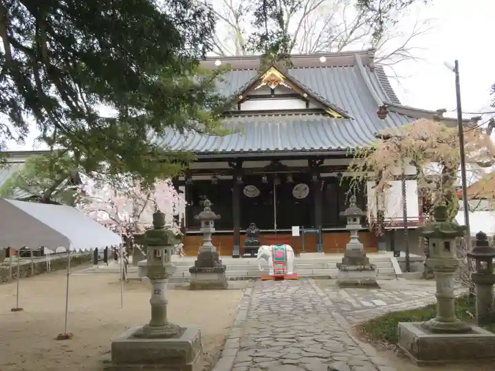 定林寺の本殿・本堂