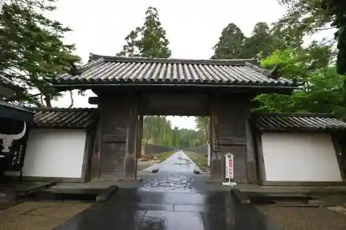 瑞巌寺の山門