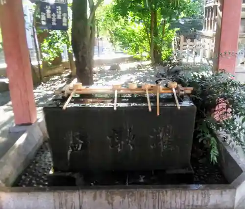 金王八幡宮の手水舎