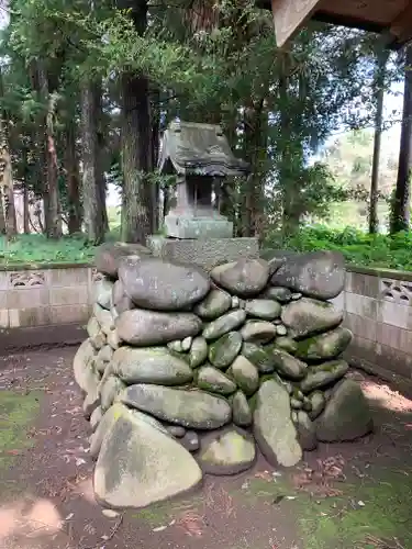 中野谷神社の末社