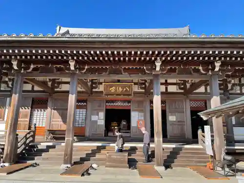 八浄寺の本殿・本堂