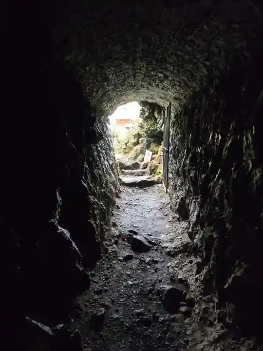 無戸室浅間神社(船津胎内神社)(山梨県)