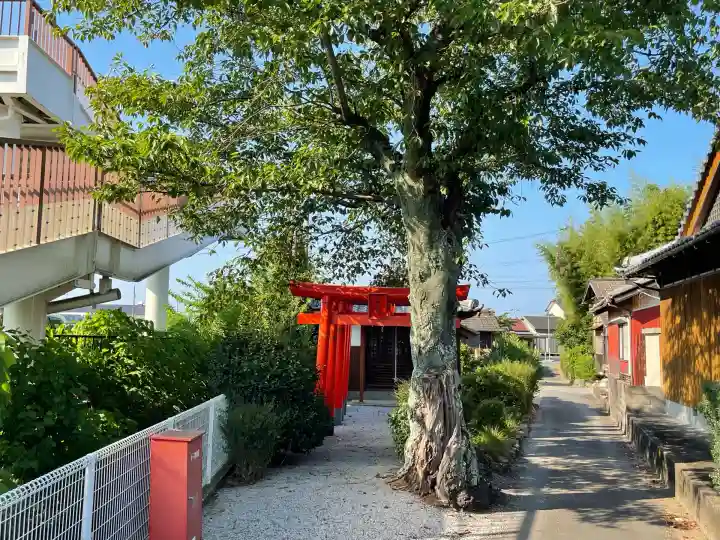 新出稲荷(三國稲荷社)(三重県)