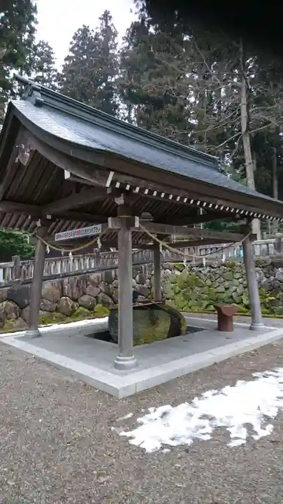 気多若宮神社の手水舎