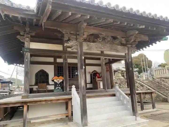 慈眼寺の{uncategorized: "未分類", other: "その他", undefined: "問題あり", building: "その他建物", grave: "お墓", sacred_gate: "鳥居", guardian: "狛犬", statue: "像", buddha: "仏像", history: "歴史", nature: "自然", garden: "庭園", animal: "動物", pagoda: "塔", temizu: "手水舎", mountain_gate: "山門・神門", sanctuary: "本殿・本堂", subordinate: "末社・摂社", art: "芸術", scenery: "景色", jizo: "地蔵", ema: "絵馬", goshuin: "御朱印", omikuji: "おみくじ", items: "授与品その他", amulet: "お守り", goshuincho: "御朱印帳", eats: "食事", festival: "お祭り", votive_dance: "神楽", shichigosan: "七五三参", wedding: "結婚式", experience: "体験その他", initially: "初詣", around: "周辺", anti_infection: "感染症対策"}