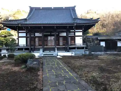 西願寺の本殿