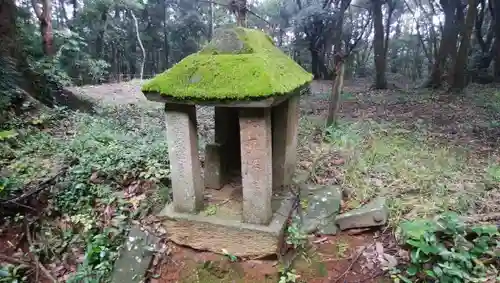 嬪野神社の建物その他