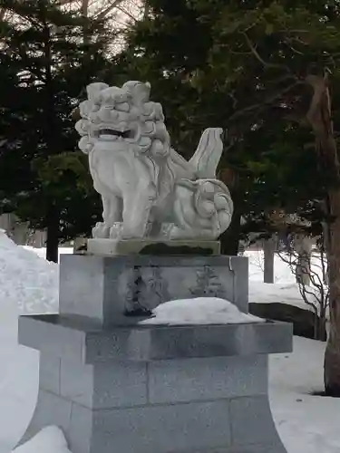 月寒神社の狛犬