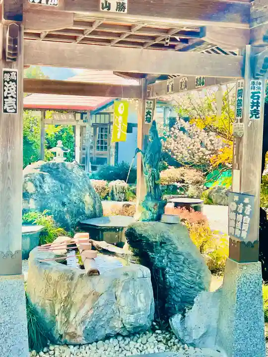 野坂寺の{uncategorized: "未分類", other: "その他", undefined: "問題あり", building: "その他建物", grave: "お墓", sacred_gate: "鳥居", guardian: "狛犬", statue: "像", buddha: "仏像", history: "歴史", nature: "自然", garden: "庭園", animal: "動物", pagoda: "塔", temizu: "手水舎", mountain_gate: "山門・神門", sanctuary: "本殿・本堂", subordinate: "末社・摂社", art: "芸術", scenery: "景色", jizo: "地蔵", ema: "絵馬", goshuin: "御朱印", omikuji: "おみくじ", items: "授与品その他", amulet: "お守り", goshuincho: "御朱印帳", eats: "食事", festival: "お祭り", votive_dance: "神楽", shichigosan: "七五三参", wedding: "結婚式", experience: "体験その他", initially: "初詣", around: "周辺", anti_infection: "感染症対策"}