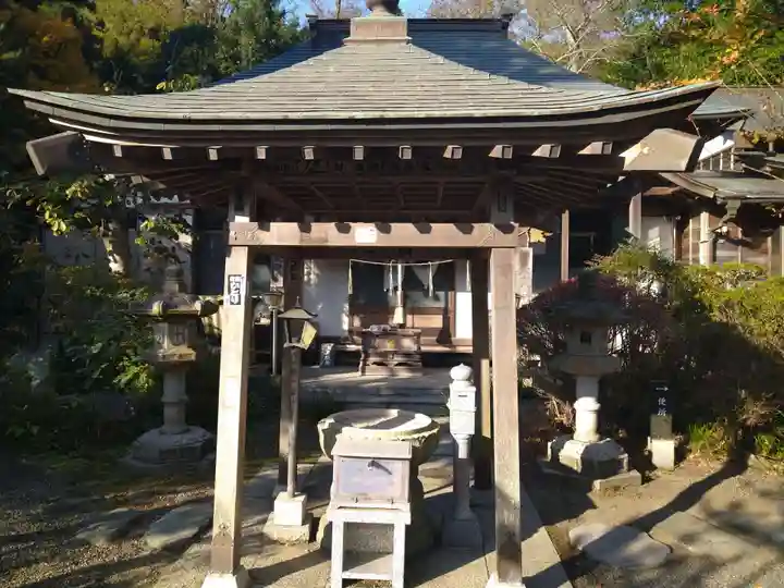 円鏡寺の手水舎