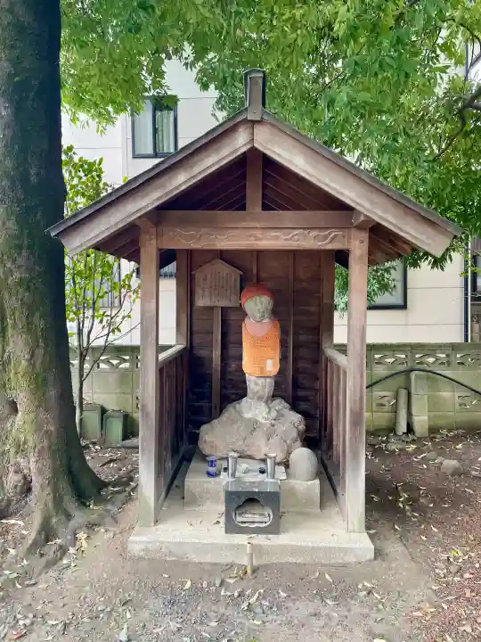 永泉寺の{uncategorized: "未分類", other: "その他", undefined: "問題あり", building: "その他建物", grave: "お墓", sacred_gate: "鳥居", guardian: "狛犬", statue: "像", buddha: "仏像", history: "歴史", nature: "自然", garden: "庭園", animal: "動物", pagoda: "塔", temizu: "手水舎", mountain_gate: "山門・神門", sanctuary: "本殿・本堂", subordinate: "末社・摂社", art: "芸術", scenery: "景色", jizo: "地蔵", ema: "絵馬", goshuin: "御朱印", omikuji: "おみくじ", items: "授与品その他", amulet: "お守り", goshuincho: "御朱印帳", eats: "食事", festival: "お祭り", votive_dance: "神楽", shichigosan: "七五三参", wedding: "結婚式", experience: "体験その他", initially: "初詣", around: "周辺", anti_infection: "感染症対策"}