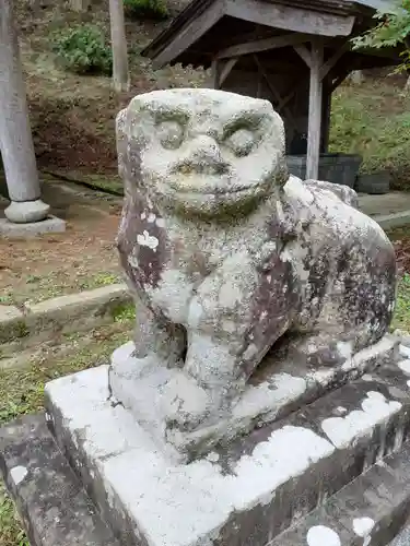 八幡神社の狛犬