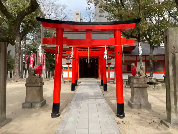 楠本稲荷神社(湊川神社末社)(兵庫県)