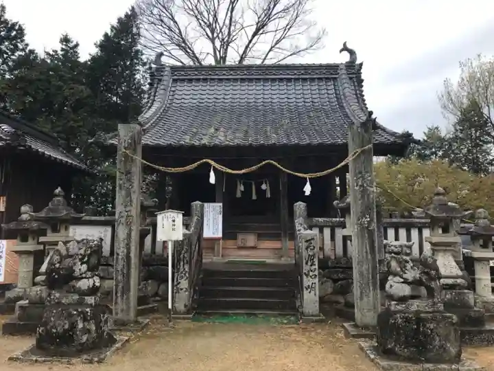 縣主神社の本殿・本堂