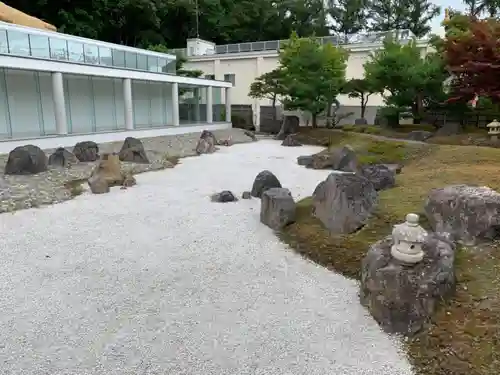 佛願寺の庭園