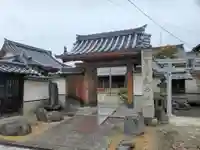 観音寺の山門・神門