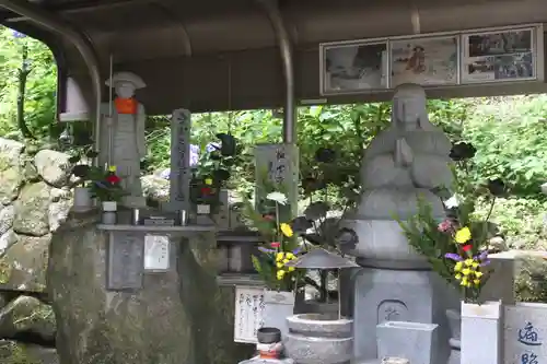 宝山寺奥之院(奈良県)