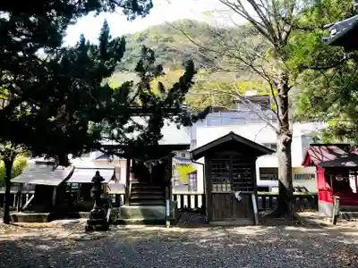 赤八幡社の末社・摂社