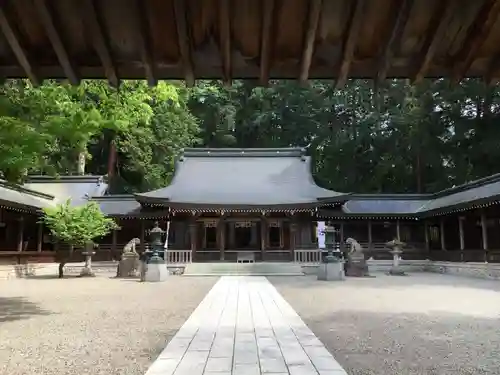 飛驒一宮水無神社の本殿・本堂